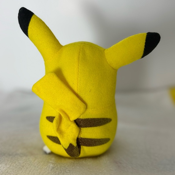 Pokemon Pikachu Candy Cane Plush 7” Toy Factory 2020 Official - Picture 2 of 7